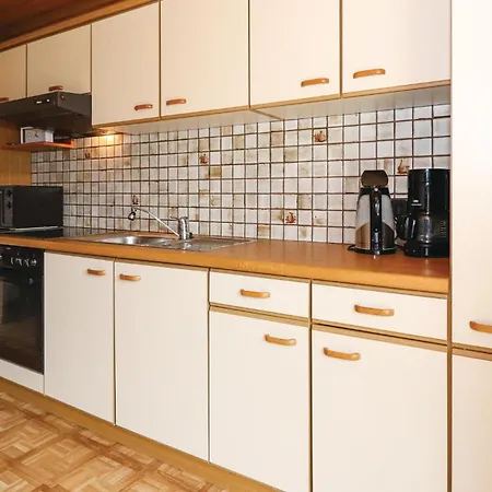 Appartement Three-bedroom In *